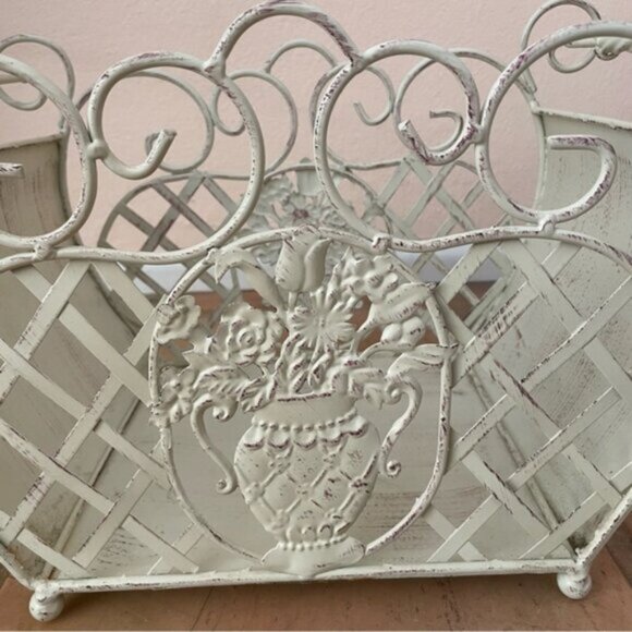 Vintage Ornate French Country Style Distressed Metal Basket w/ Lattice & Handels - Picture 4 of 10